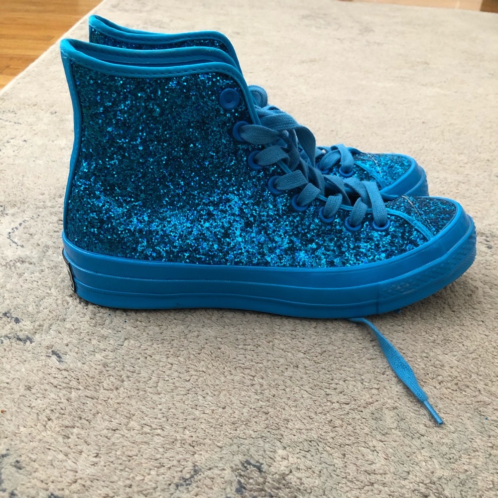 Sparkle converse